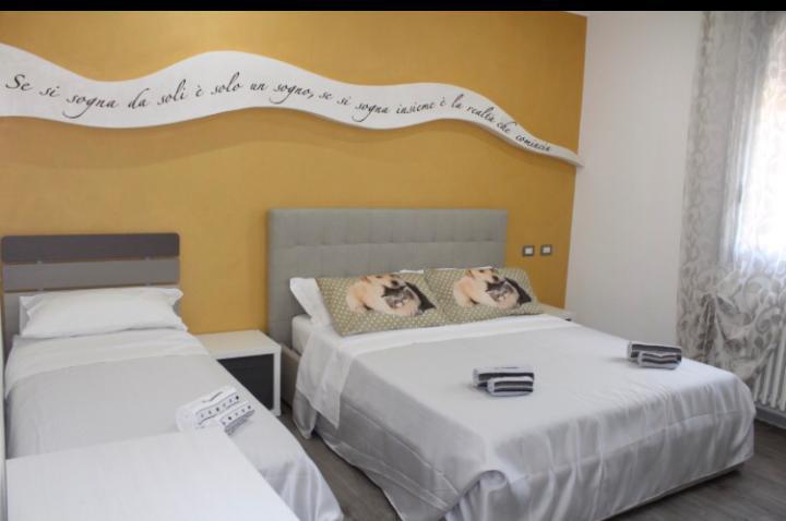 Dolce Vita Lovely Suites Cavriago Eksteriør billede
